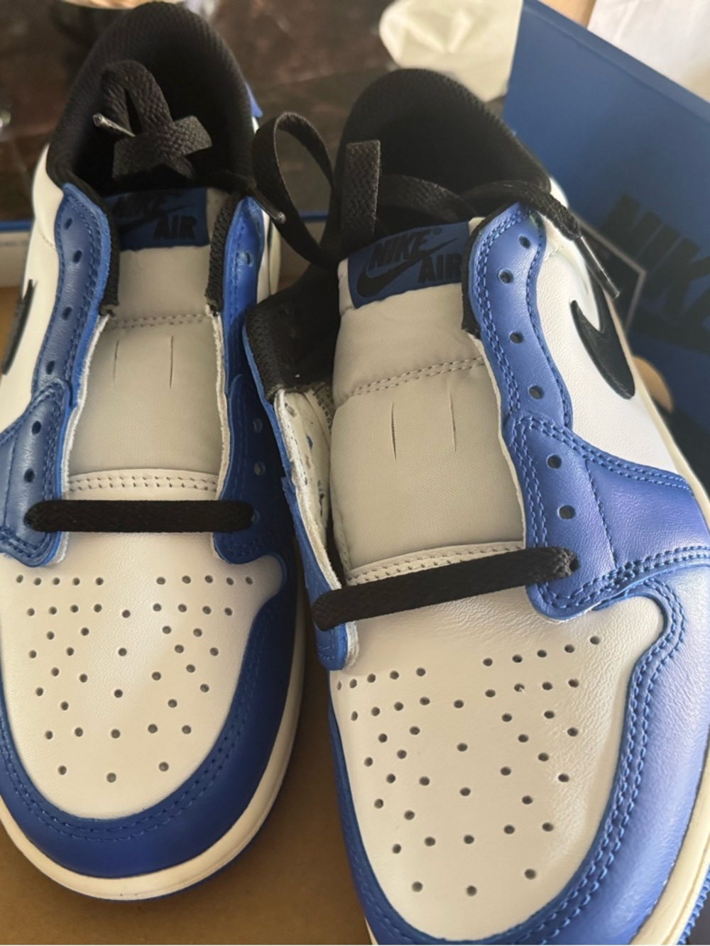 Nike Low Top Sneakers in White, Blue & Black